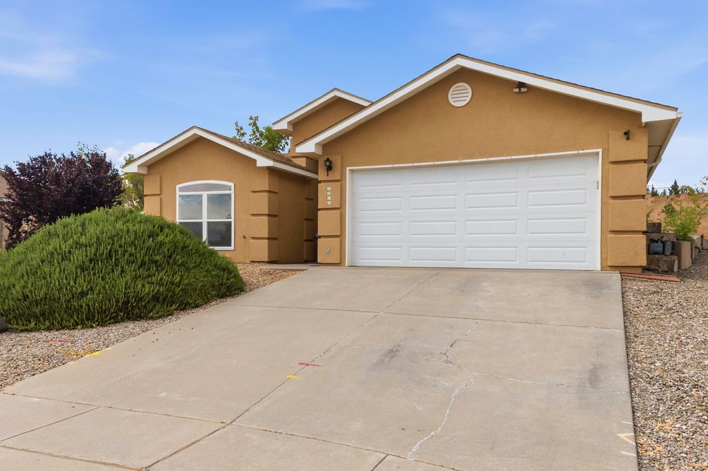 7211 Milan Hills Road NE, Rio Rancho, NM 87144