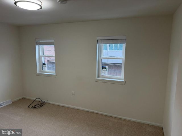 518 E 12TH ST, Wilmington, DE 19801