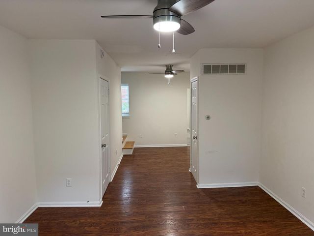 518 E 12TH ST, Wilmington, DE 19801