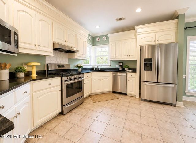 126 Highwoods Boulevard, Madison, MS 39110