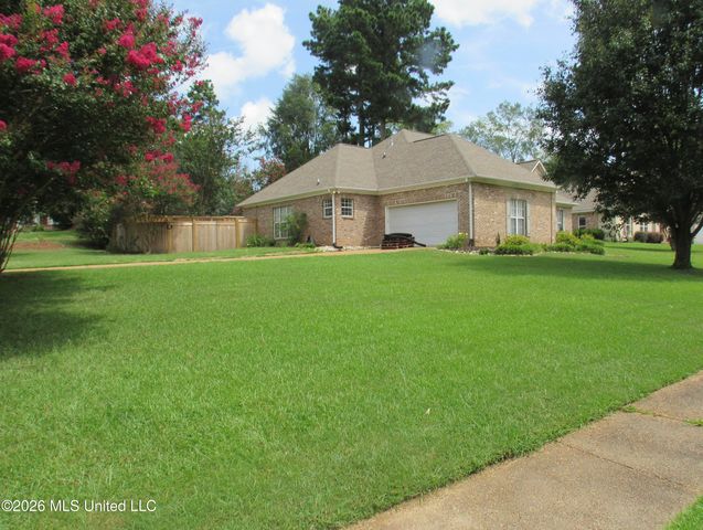 126 Highwoods Boulevard, Madison, MS 39110