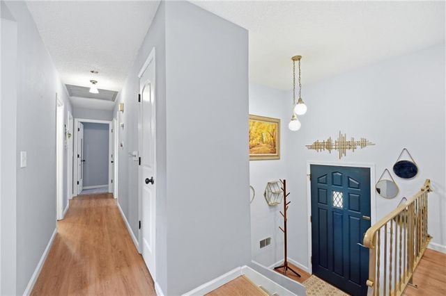 1113 SE 2nd Terrace, Lee's Summit, MO 64063