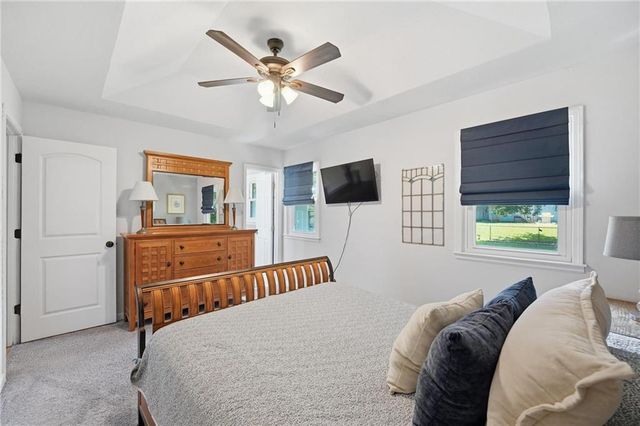 1113 SE 2nd Terrace, Lee's Summit, MO 64063