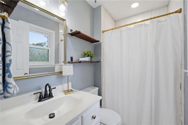 1113 SE 2nd Terrace, Lee's Summit, MO 64063