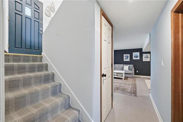1113 SE 2nd Terrace, Lee's Summit, MO 64063