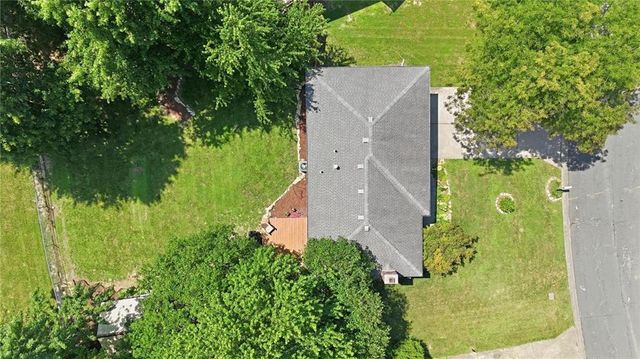 1113 SE 2nd Terrace, Lee's Summit, MO 64063