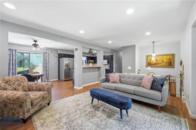 1113 SE 2nd Terrace, Lee's Summit, MO 64063