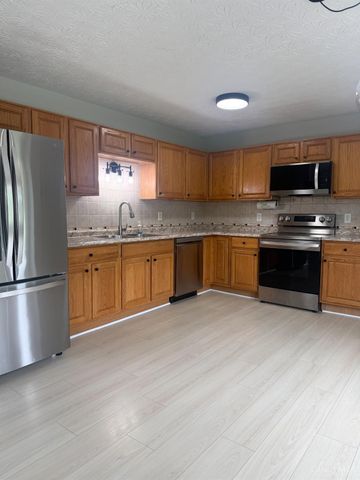 1284 Clarawill Drive, Goshen Twp, OH 45140