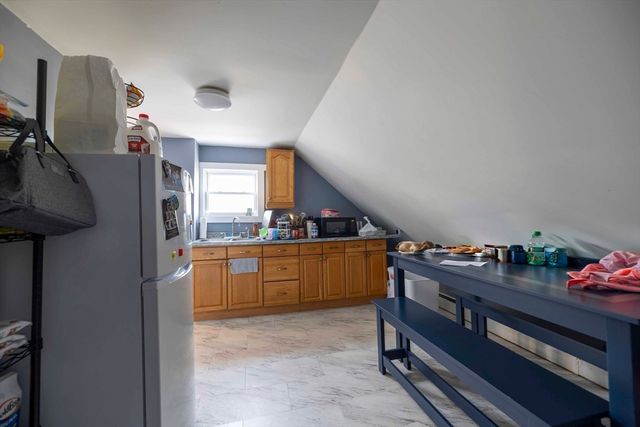 111 Hillman St, New Bedford, MA 02740