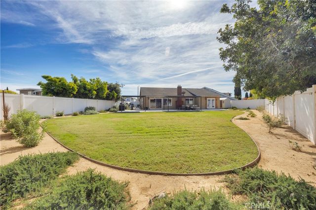 17161 Golden View, Huntington Beach, CA 92647