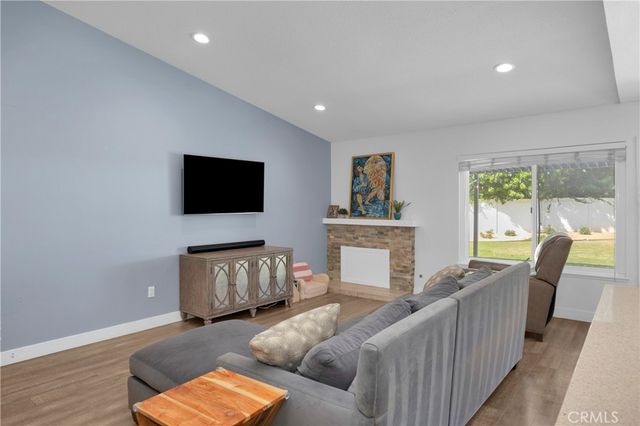 17161 Golden View, Huntington Beach, CA 92647