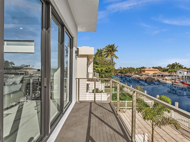 4636 SW 32nd Avenue C2, Dania Beach, FL 33312