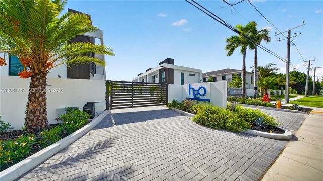 4636 SW 32nd Avenue C2, Dania Beach, FL 33312
