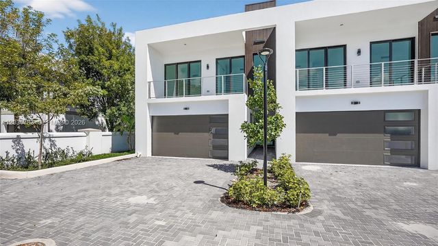 4636 SW 32nd Avenue C2, Dania Beach, FL 33312
