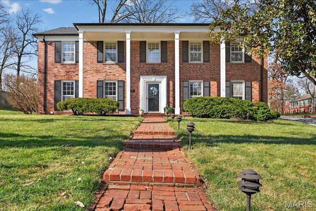 61 York Drive, Brentwood, MO 63144