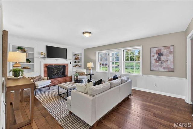 61 York Drive, Brentwood, MO 63144