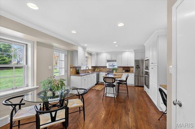 61 York Drive, Brentwood, MO 63144