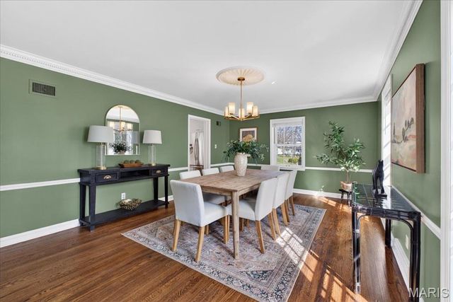 61 York Drive, Brentwood, MO 63144