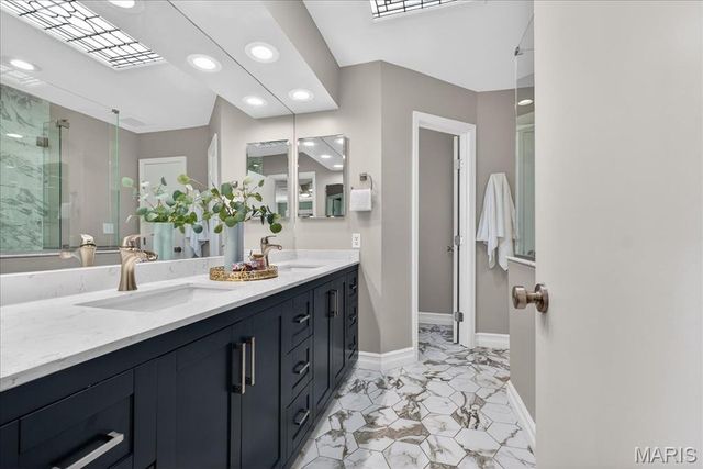 61 York Drive, Brentwood, MO 63144