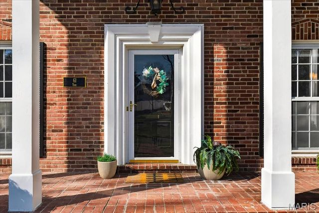 61 York Drive, Brentwood, MO 63144