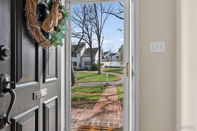 61 York Drive, Brentwood, MO 63144