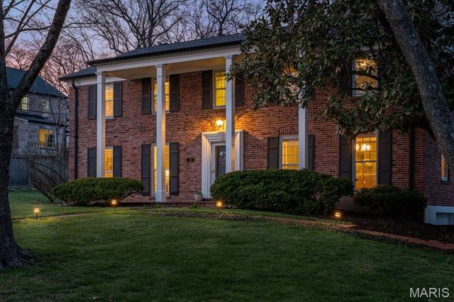 61 York Drive, Brentwood, MO 63144