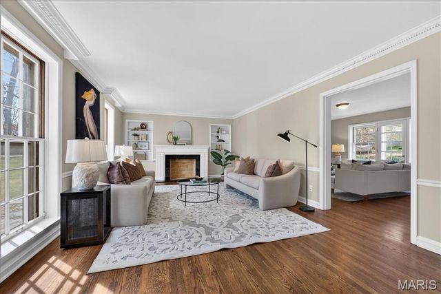 61 York Drive, Brentwood, MO 63144