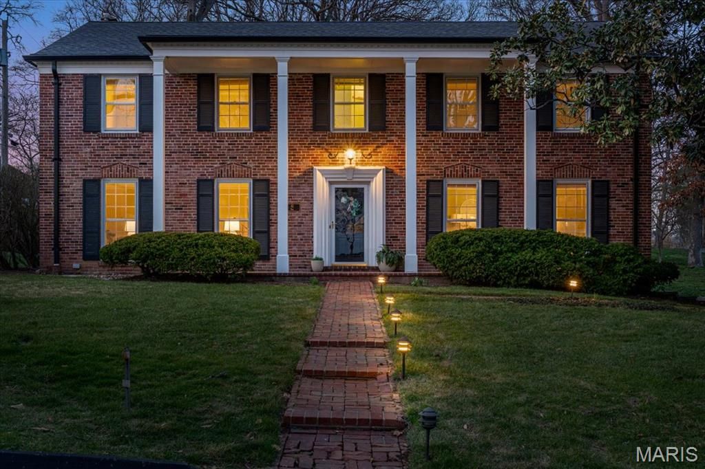 61 York Drive, Brentwood, MO 63144