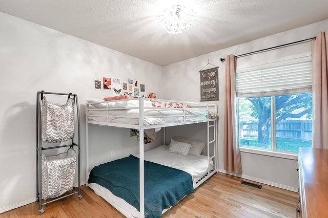 3206 N Forest Lakes St, Wichita, KS 67205