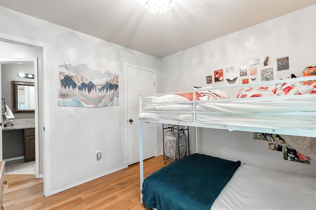 3206 N Forest Lakes St, Wichita, KS 67205