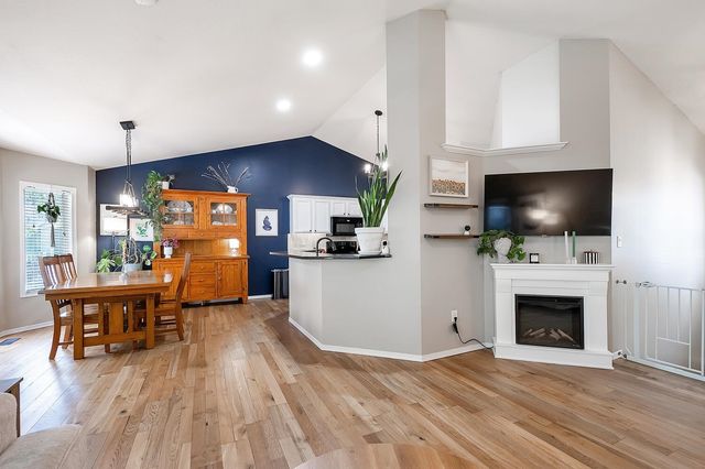 3206 N Forest Lakes St, Wichita, KS 67205