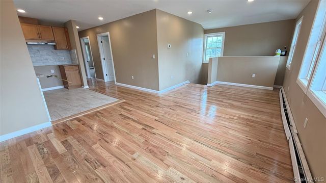 10031 200th Street, Hollis, NY 11423