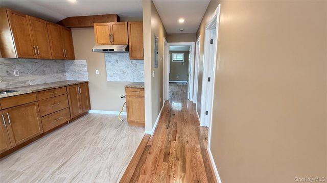 10031 200th Street, Hollis, NY 11423