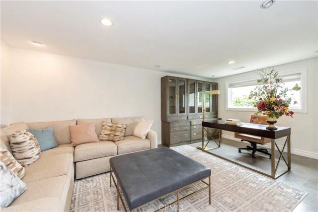 111 hillcrest Drive, Irvine, CA 92603