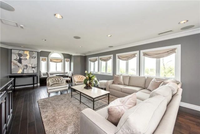111 hillcrest Drive, Irvine, CA 92603