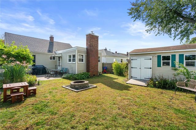 384 Vine Street, Pawtucket, RI 02861