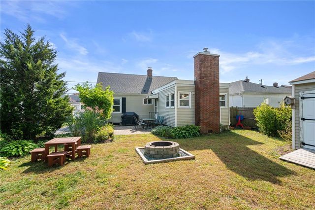 384 Vine Street, Pawtucket, RI 02861