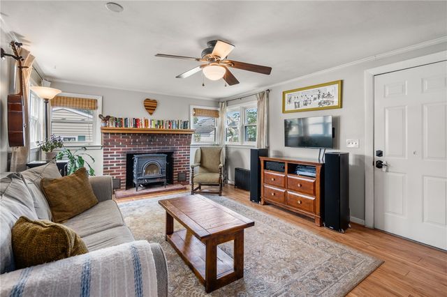 384 Vine Street, Pawtucket, RI 02861