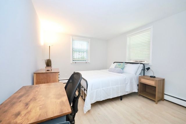 11 Cogswell Ave 6, Cambridge, MA 02140