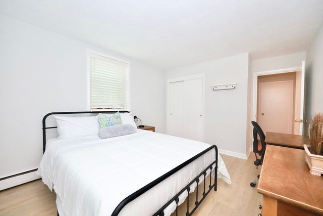 11 Cogswell Ave 6, Cambridge, MA 02140