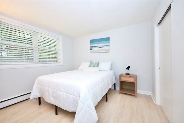 11 Cogswell Ave 6, Cambridge, MA 02140