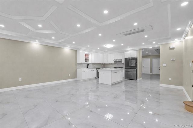 27-09 Utopia Parkway, Flushing, NY 11358