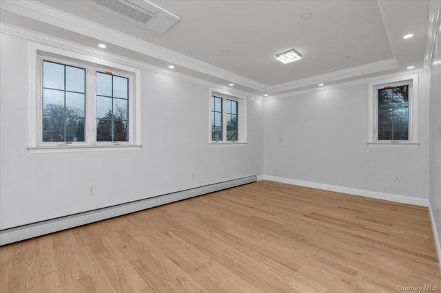 27-09 Utopia Parkway, Flushing, NY 11358