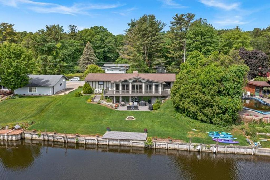 17882 Channel View Drive, Spring Lake Twp, MI 49456