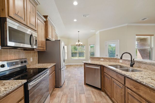 2304 Forest Hill Lane, Granbury, TX 76048