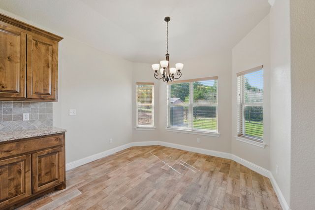 2304 Forest Hill Lane, Granbury, TX 76048
