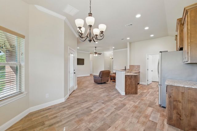 2304 Forest Hill Lane, Granbury, TX 76048
