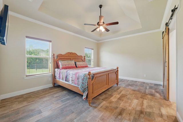 2304 Forest Hill Lane, Granbury, TX 76048
