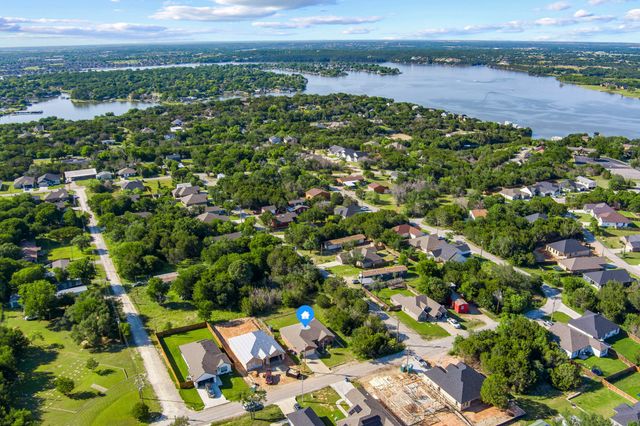2304 Forest Hill Lane, Granbury, TX 76048