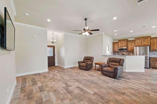 2304 Forest Hill Lane, Granbury, TX 76048